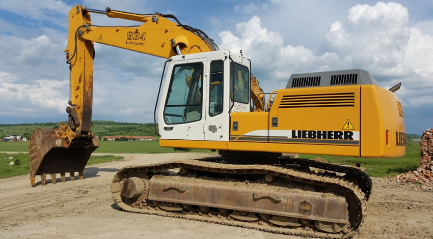 Excavator cu senile LIEBHERR R 934 LITRONIC (b)