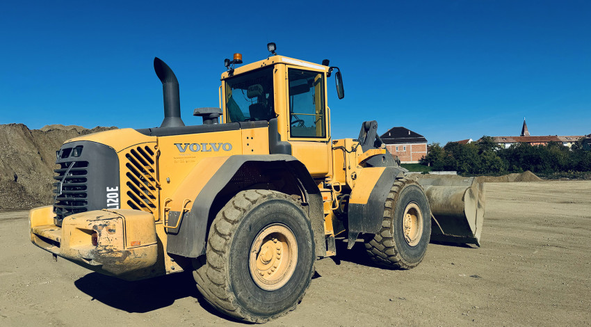 Incarcator frontal VOLVO L 120 E
